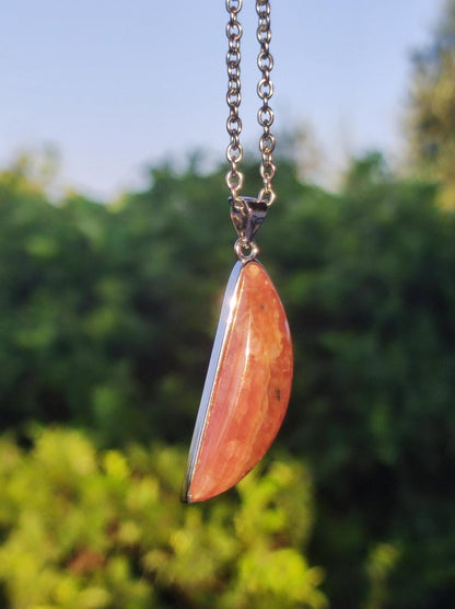 Rhodochrosit - 925 Silber Edelstein Kette rosa pink Halbmond Heilstein Er Sie Mann Frau Freund Geschenk Glück Anhänger Natur Unikat Schmuck - Art of Nature Berlin