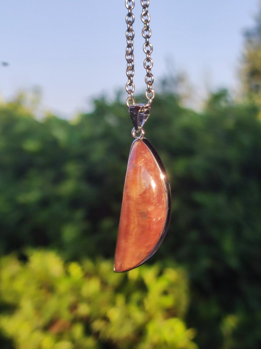 Rhodochrosit - 925 Silber Edelstein Kette rosa pink Halbmond Heilstein Er Sie Mann Frau Freund Geschenk Glück Anhänger Natur Unikat Schmuck - Art of Nature Berlin