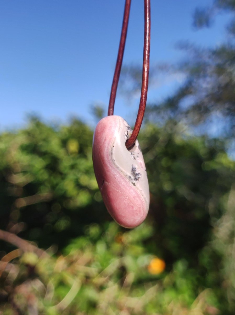 Rhodochrosit A - Edelstein Kette rosa pink Heilstein Er Sie Mann Frau Geschenk Glück Anhänger HIPPIE GOA Boho Tibet Ethno Natur Unikat - Art of Nature Berlin