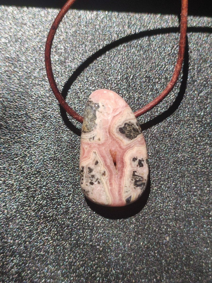 Rhodochrosit A - Edelstein Kette rosa pink Heilstein Er Sie Mann Frau Geschenk Glück Anhänger HIPPIE GOA Boho Tibet Ethno Natur Unikat - Art of Nature Berlin