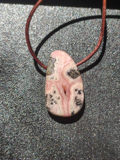 Rhodochrosit A - Edelstein Kette rosa pink Heilstein Er Sie Mann Frau Geschenk Glück Anhänger HIPPIE GOA Boho Tibet Ethno Natur Unikat - Art of Nature Berlin