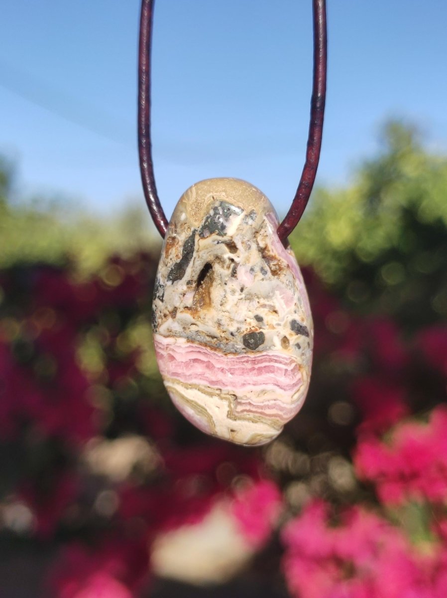 Rhodochrosit A - Edelstein Kette rosa pink Heilstein Er Sie Mann Frau Geschenk Glück Anhänger HIPPIE GOA Boho Tibet Ethno Natur Unikat - Art of Nature Berlin