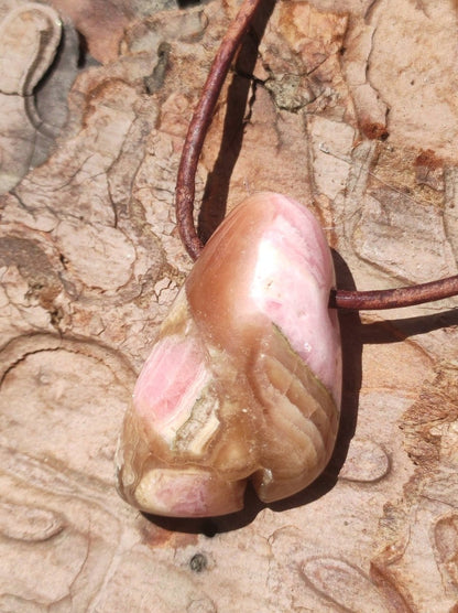 Rhodochrosit A - Edelstein Kette rosa pink Heilstein Er Sie Mann Frau Geschenk Glück Anhänger HIPPIE GOA Boho Tibet Ethno Natur Unikat - Art of Nature Berlin