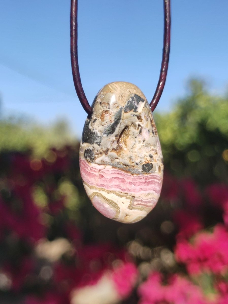 Rhodochrosit A - Edelstein Kette rosa pink Heilstein Er Sie Mann Frau Geschenk Glück Anhänger HIPPIE GOA Boho Tibet Ethno Natur Unikat - Art of Nature Berlin