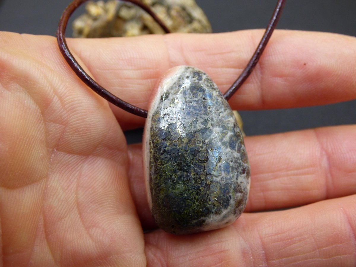 Rhodochrosit A - Edelstein Kette rosa pink Heilstein Er Sie Mann Frau Geschenk Glück Anhänger HIPPIE GOA Boho Tibet Ethno Natur Unikat - Art of Nature Berlin