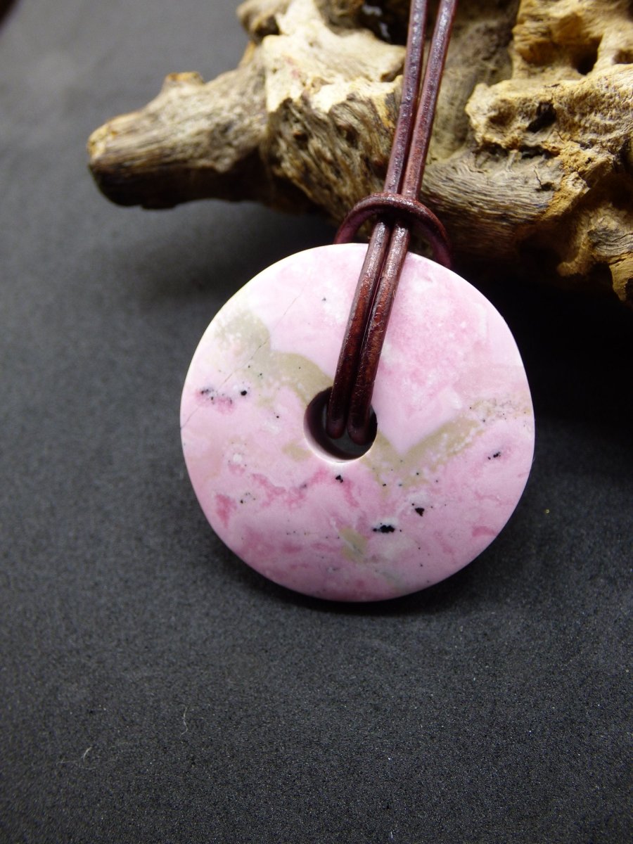 Rhodonit ~ 30mm Donut Edelstein Kette rosa Natur Rarität Schutzsymbol Heilstein Kristall HIPPIE Boho Tibet Ethno Mann Frau Geschenk Er Sie - Art of Nature Berlin