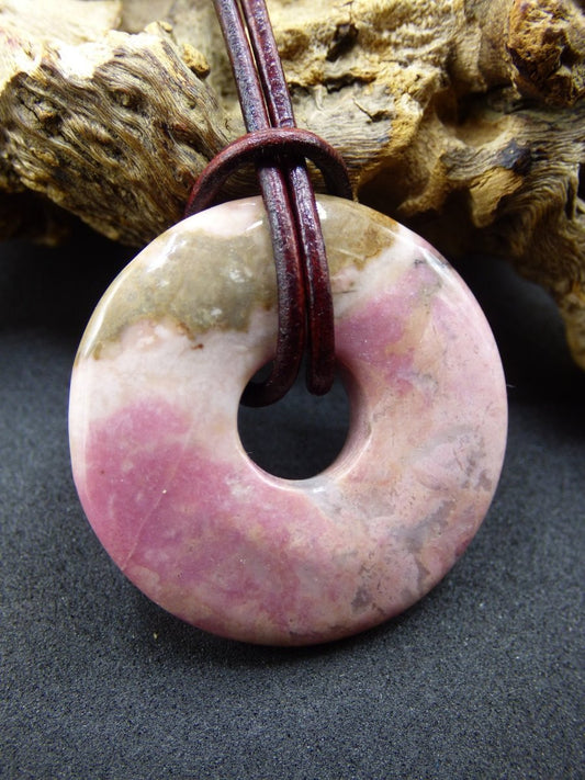 Rhodonit ~ Edelstein Kette ~HIPPIE ~GOA ~Boho ~Tibet ~Ethno ~Nature ~Donut ~Schutzsymbol ~Heilstein - Art of Nature Berlin