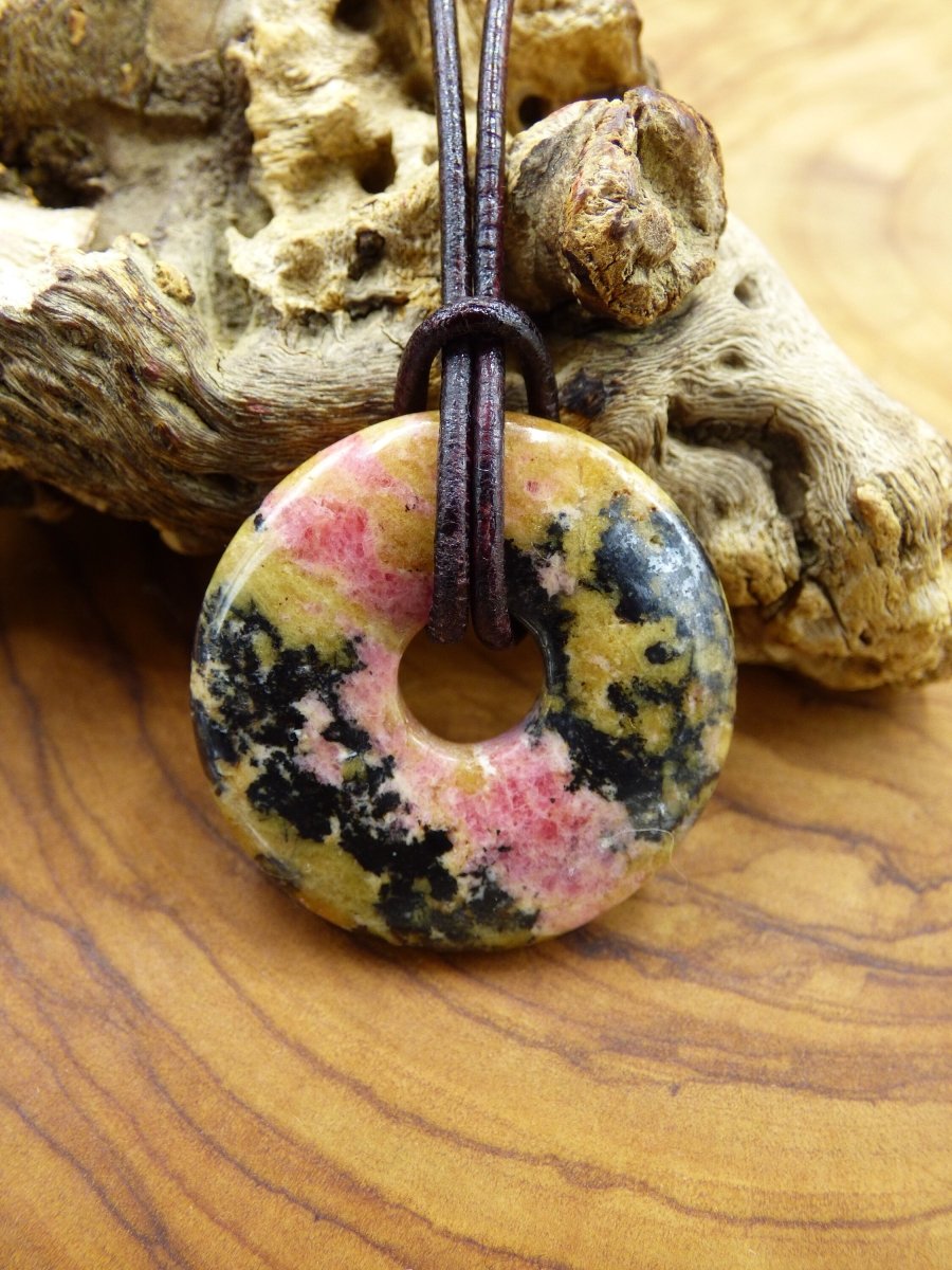 Rhodonit ~ Edelstein Kette ~HIPPIE ~GOA ~Boho ~Tibet ~Ethno ~Nature ~Donut ~Schutzsymbol ~Heilstein - Art of Nature Berlin