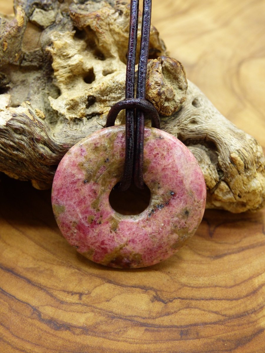 Rhodonit ~ Edelstein Kette ~HIPPIE ~GOA ~Boho ~Tibet ~Ethno ~Nature ~Donut ~Schutzsymbol ~Heilstein - Art of Nature Berlin