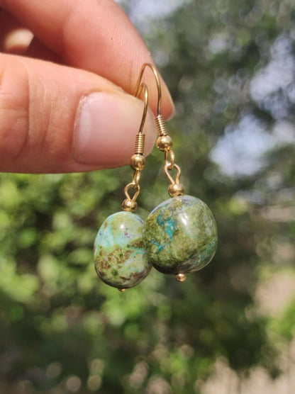 Rhyolith ~ Edelstein Ohrringe Geschenk Frau Schmuck Sie Freundin grün GOA Hippie Boho Natur Heilstein Natur Ohrhänger Edelstahl - Art of Nature Berlin