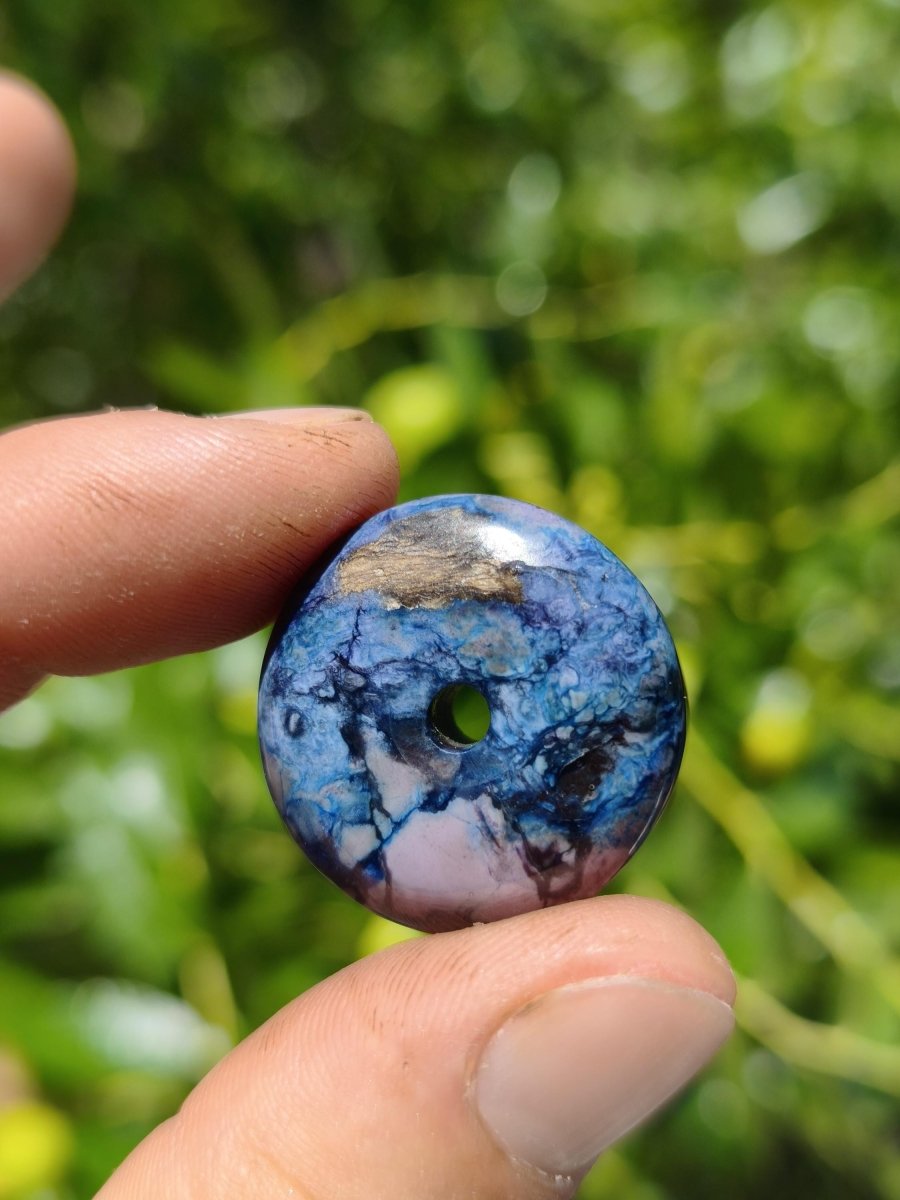 Richterit Sugilith Bustamit Schutz Donut Pi Edelstein Kette HIPPIE GOA Boho Nature Heilstein Rarität Selten Flash Wow Sammler Sugilite lila - Art of Nature Berlin