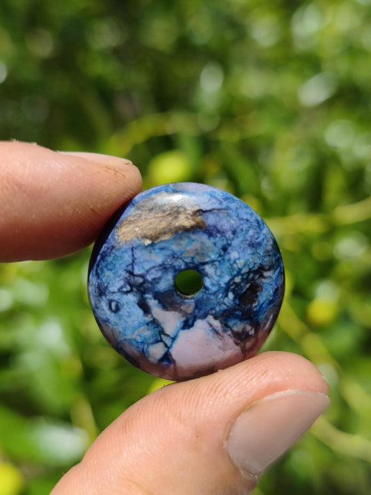 Richterit Sugilith Bustamit Schutz Donut Pi Edelstein Kette HIPPIE GOA Boho Nature Heilstein Rarität Selten Flash Wow Sammler Sugilite lila - Art of Nature Berlin