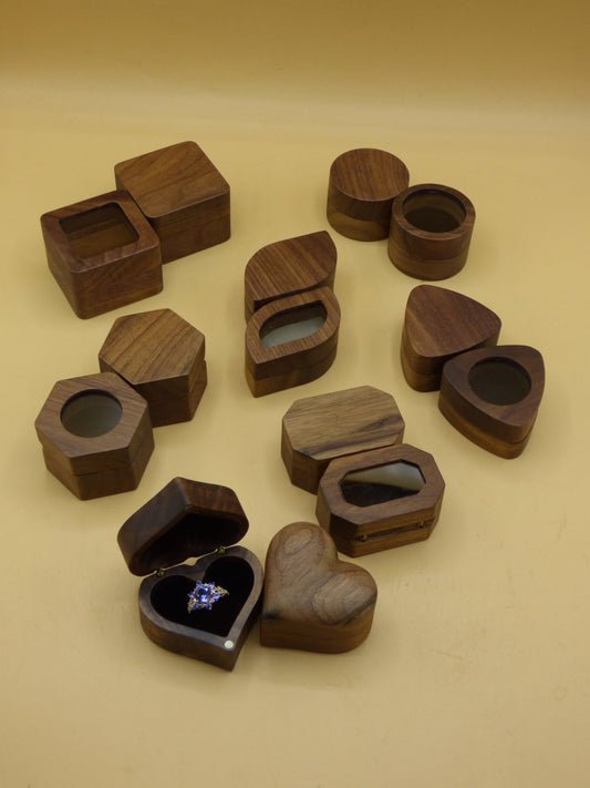 Ring Holz Box Hochzeit Verlobung Ehe Trauring Schatulle Geschenk Besonders Form Herz Blatt Rund Glas Übergabe Aufbewahrung Schmuck Jahrestag - Art of Nature Berlin