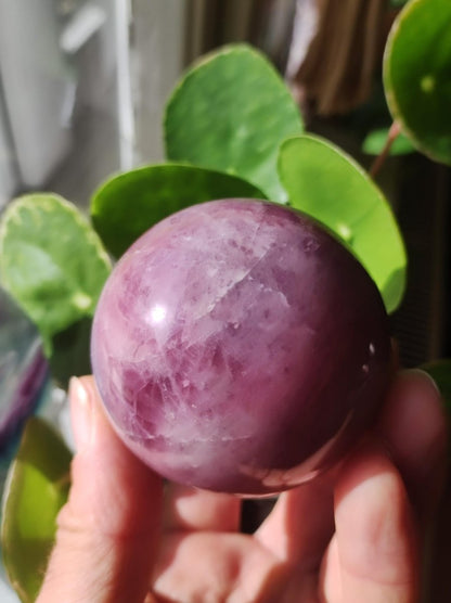 Rosa Pink Amethyst - Edelstein Kugel Deko Sphere Massage Kristall Meditation Heilstein Frau Mann Geschenk Er Sie Haus Energie Wohn - Art of Nature Berlin