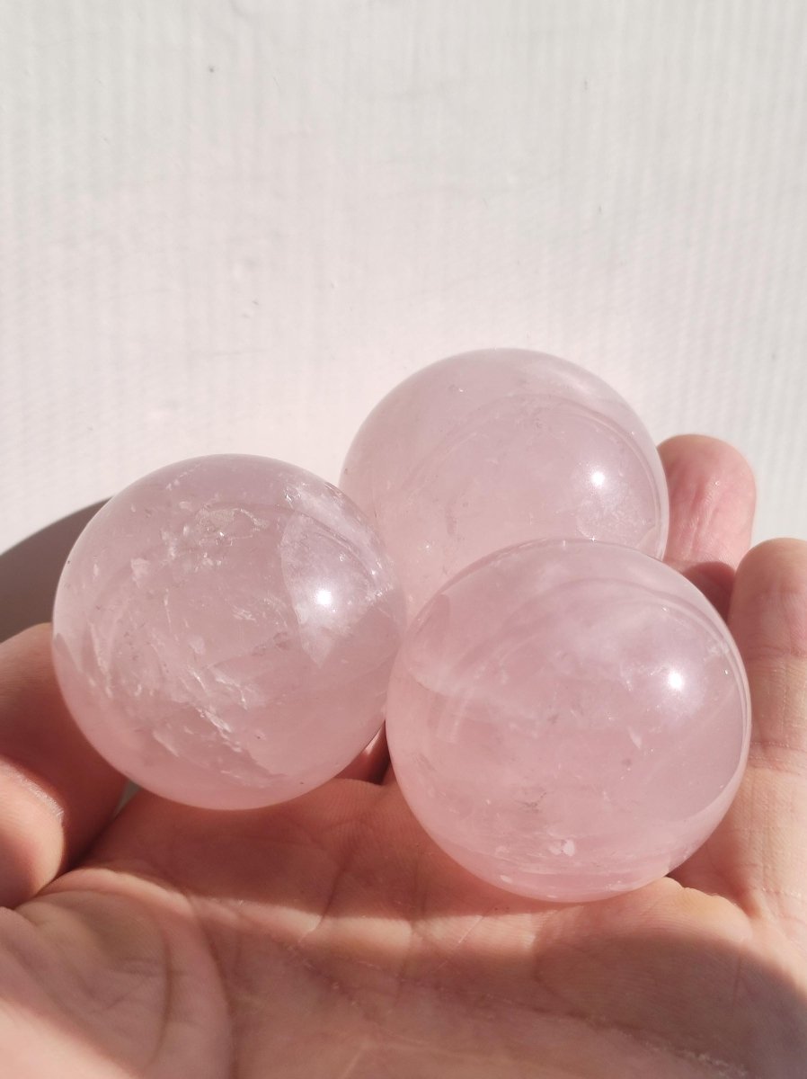 Rosenquarz ~ Magische Edelstein Kugel Massage & Deko Sphere Crystal Spielkugel Meditation ~HIPPIE ~GOA~Boho~Ethno~Heilstein - Art of Nature Berlin