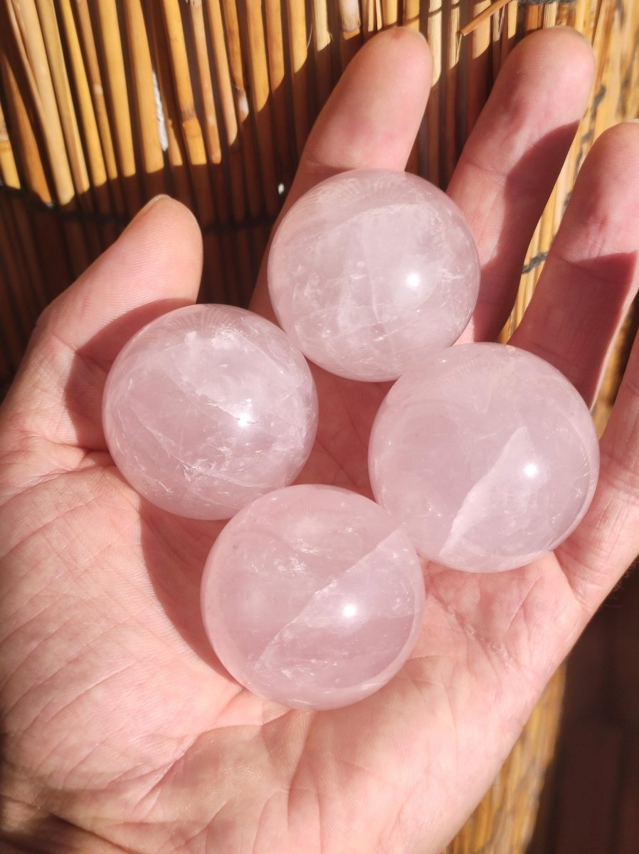 Rosenquarz ~ Magische Edelstein Kugel Massage & Deko Sphere Crystal Spielkugel Meditation ~HIPPIE ~GOA~Boho~Ethno~Heilstein - Art of Nature Berlin