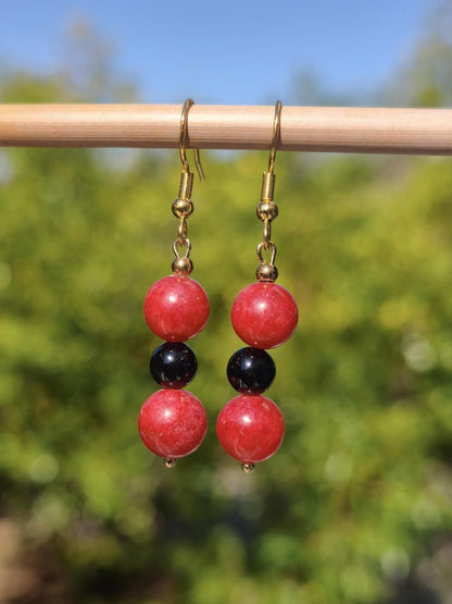 Roter Rhodonit + Schwarzer Turmalin - Ohrringe Edelstein Perlen Frau Mutter Tochter Sie Freundin Geschenk Natur Heilstein Ohrhänger Rarität - Art of Nature Berlin