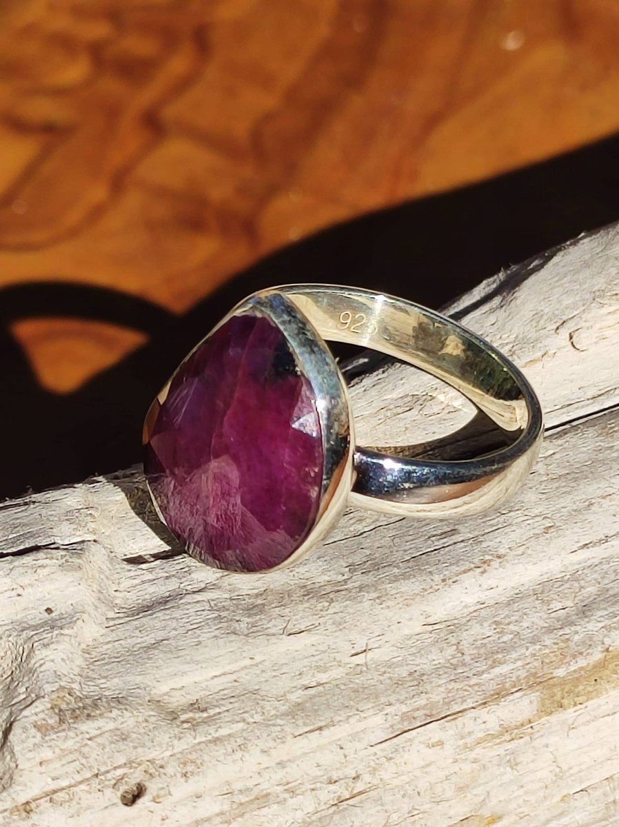 Rubin - 925 Silber Ring Gr. 56 / 18 ~ Edelstein gefasst facettierter Schliff Natur Heilstein Rarität Selten Hochwertig Edel Geschenk Frau - Art of Nature Berlin