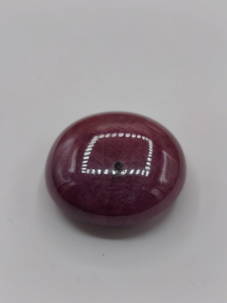 Rubin Cabochon Tansania 100ct | Edelstein purpurrot bis rosa| Unikat Cabochon dick, Handschmeichler Natürlicher rosa Kristall - Art of Nature Berlin