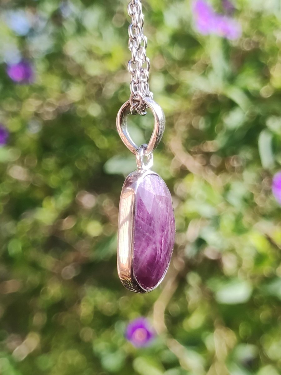 Rubin - Edelstein Kette 925 Sterling Silber - Edler Frau Mann Schmuck Filigran Hochzeitstag Geburtstag Geschenk Heilstein Rarität rot - Art of Nature Berlin