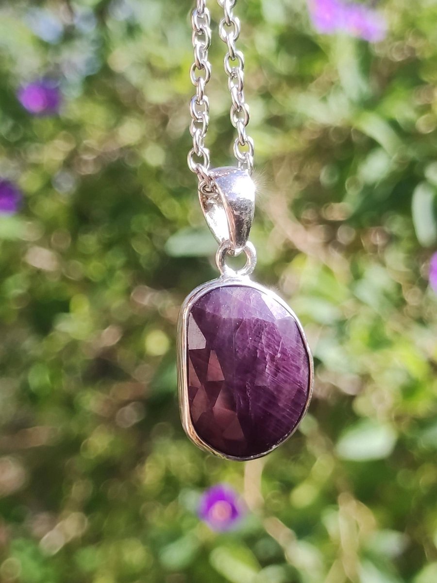 Rubin - Edelstein Kette 925 Sterling Silber - Edler Frau Mann Schmuck Filigran Hochzeitstag Geburtstag Geschenk Heilstein Rarität rot - Art of Nature Berlin