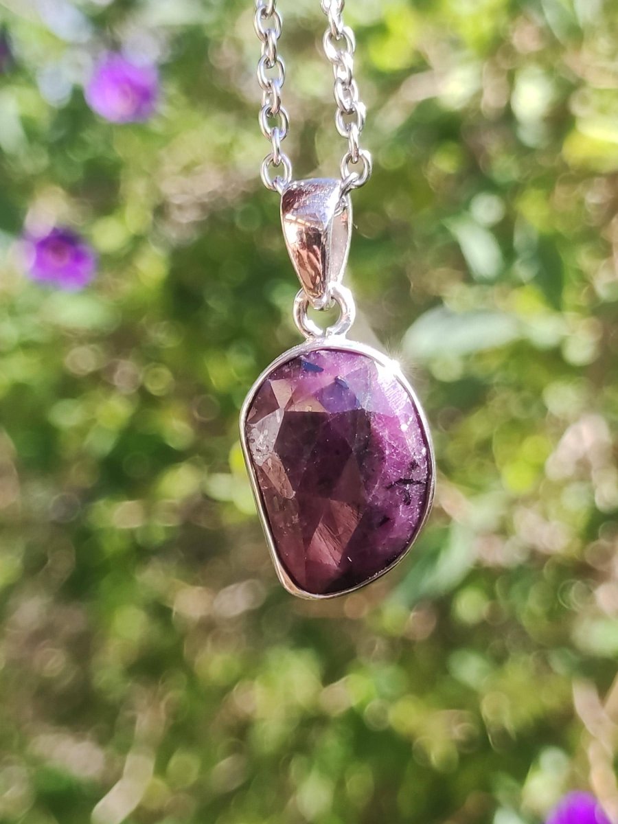 Rubin - Edelstein Kette 925 Sterling Silber - Edler Frau Mann Schmuck Filigran Hochzeitstag Geburtstag Geschenk Heilstein Rarität rot - Art of Nature Berlin