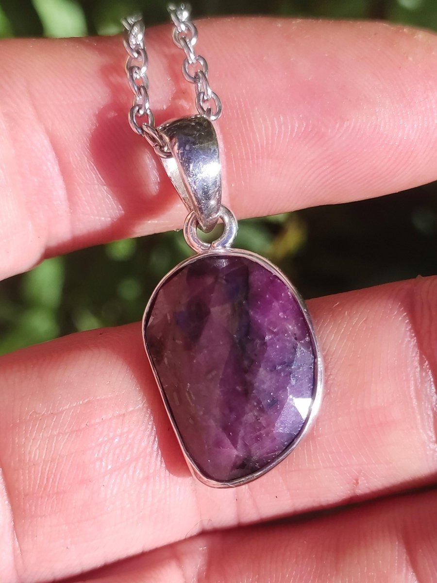 Rubin - Edelstein Kette 925 Sterling Silber - Edler Frau Mann Schmuck Filigran Hochzeitstag Geburtstag Geschenk Heilstein Rarität rot - Art of Nature Berlin