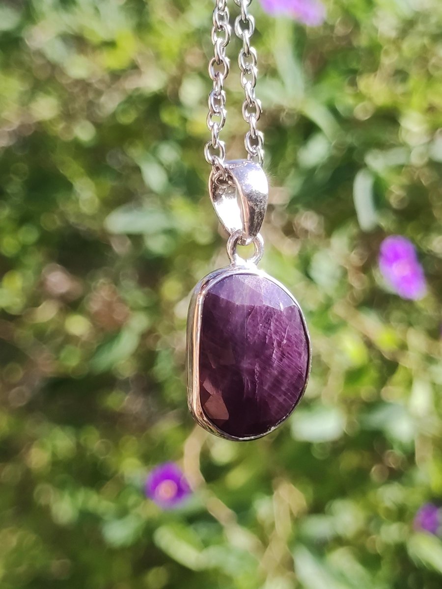 Rubin - Edelstein Kette 925 Sterling Silber - Edler Frau Mann Schmuck Filigran Hochzeitstag Geburtstag Geschenk Heilstein Rarität rot - Art of Nature Berlin