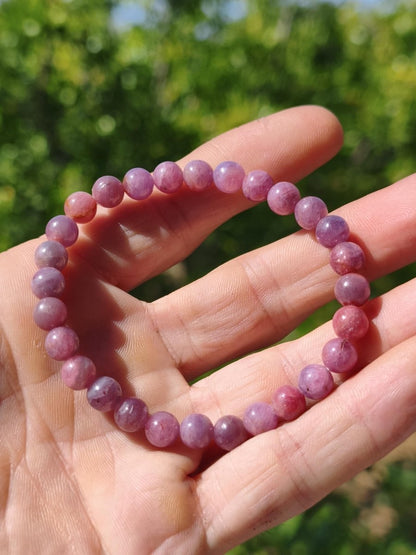 Rubin (Korund) - Edelstein Armband rosa rot pink Heilstein Geschenk Er Sie Mann Frau Freund Rarität Energie Kraft Hippie Boho Natur Selten - Art of Nature Berlin