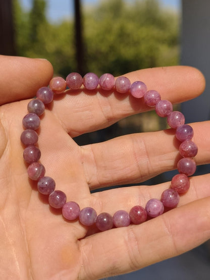 Rubin (Korund) - Edelstein Armband rosa rot pink Heilstein Geschenk Er Sie Mann Frau Freund Rarität Energie Kraft Hippie Boho Natur Selten - Art of Nature Berlin