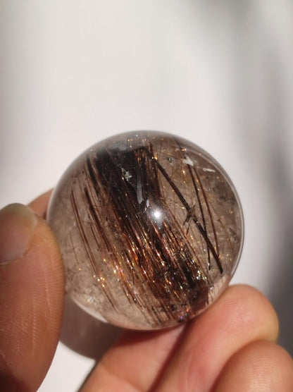 Rutilquarz A - Magische Edelstein Kugel Deko Sphere Klar Meditation Natur Heilstein Wohnen Sammler Rarität Geschenk Sammler Mineralien - Art of Nature Berlin