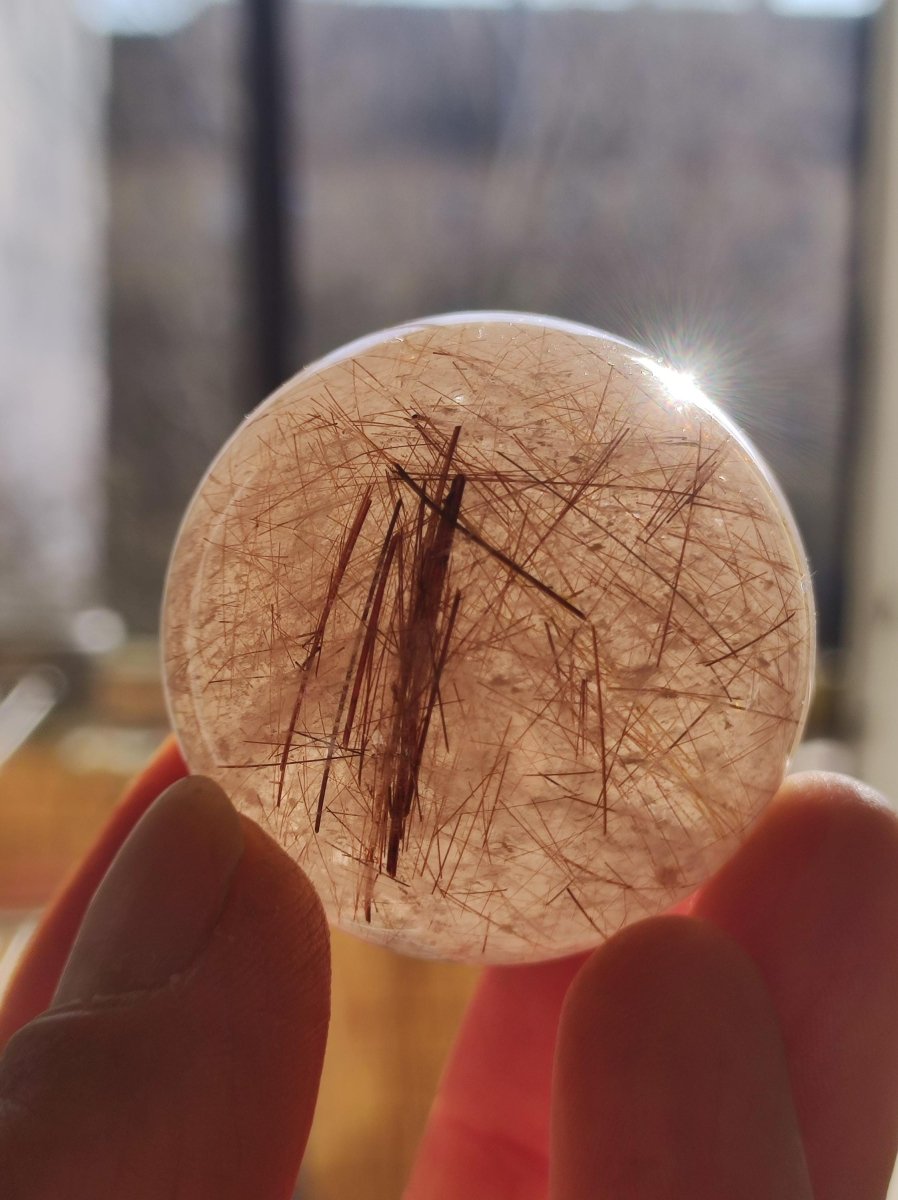 Rutilquarz A - Magische Edelstein Kugel Deko Sphere Klar Meditation Natur Heilstein Wohnen Sammler Rarität Geschenk Sammler Mineralien - Art of Nature Berlin
