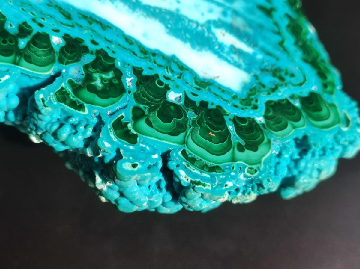 Sammlerstück XXL Chrysocoll Malachit botryoidal Scheibe Deko AAA Edelstein Natur Heilstein Unikat blau grün Mineral Museumqualität Traum - Art of Nature Berlin