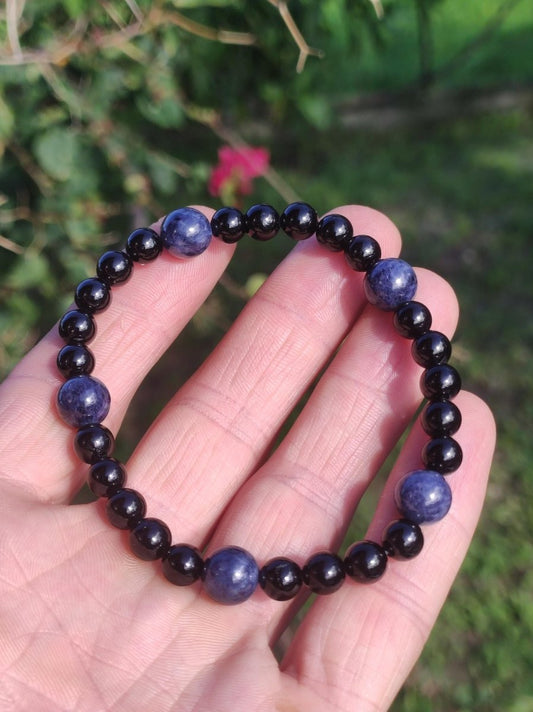 Saphir AAA + Turmalin (Schorl) AAA *Rarität* - Edelstein Armband Stretch blau schwarz Perlen Glück Mann Frau Er Sie Geschenk Freund Energie - Art of Nature Berlin