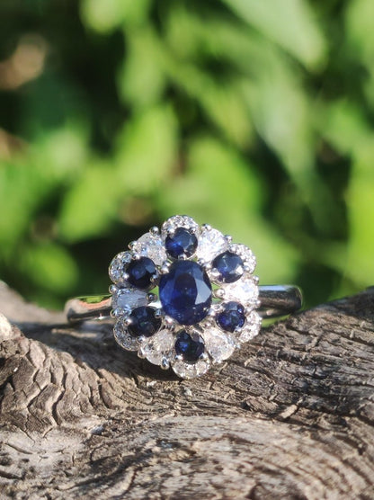 Saphir Blüten Ring 925 Silber Größe verstellbar Edelstein Heilstein Edel Energie Kraft Schmuck Hochwertig blau Geschenk Frau Geburtstag - Art of Nature Berlin