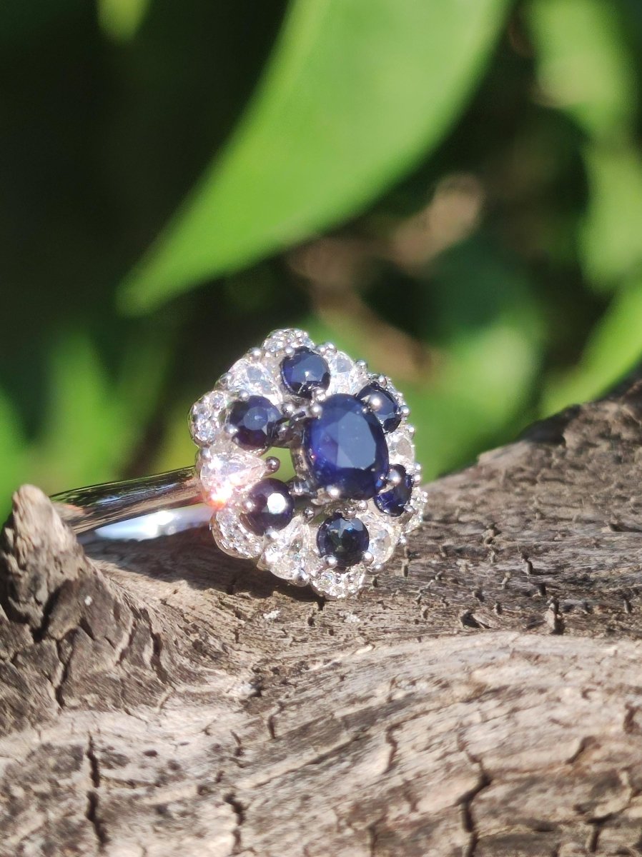 Saphir Blüten Ring 925 Silber Größe verstellbar Edelstein Heilstein Edel Energie Kraft Schmuck Hochwertig blau Geschenk Frau Geburtstag - Art of Nature Berlin