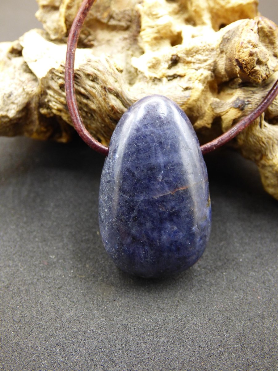 Saphir - Edelstein Kette Heilstein blau Natur Geschenk Mann Frau Er Sie Vater Sohn Mutter Glück Energie Chakra Schutz Rarität Selten Sammler - Art of Nature Berlin