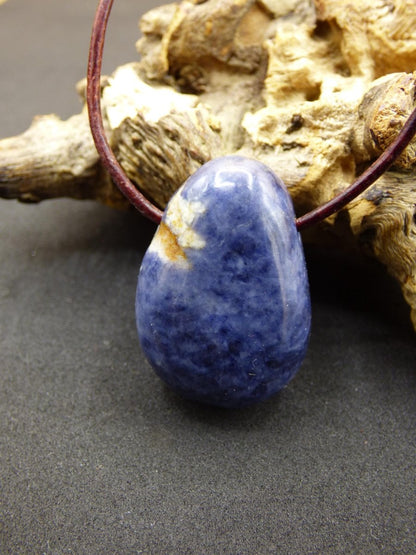 Saphir - Edelstein Kette Heilstein blau Natur Geschenk Mann Frau Er Sie Vater Sohn Mutter Glück Energie Chakra Schutz Rarität Selten Sammler - Art of Nature Berlin