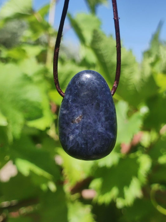 Saphir - Edelstein Kette Heilstein blau Natur Geschenk Mann Frau Er Sie Vater Sohn Mutter Glück Energie Chakra Schutz Rarität Selten Sammler - Art of Nature Berlin