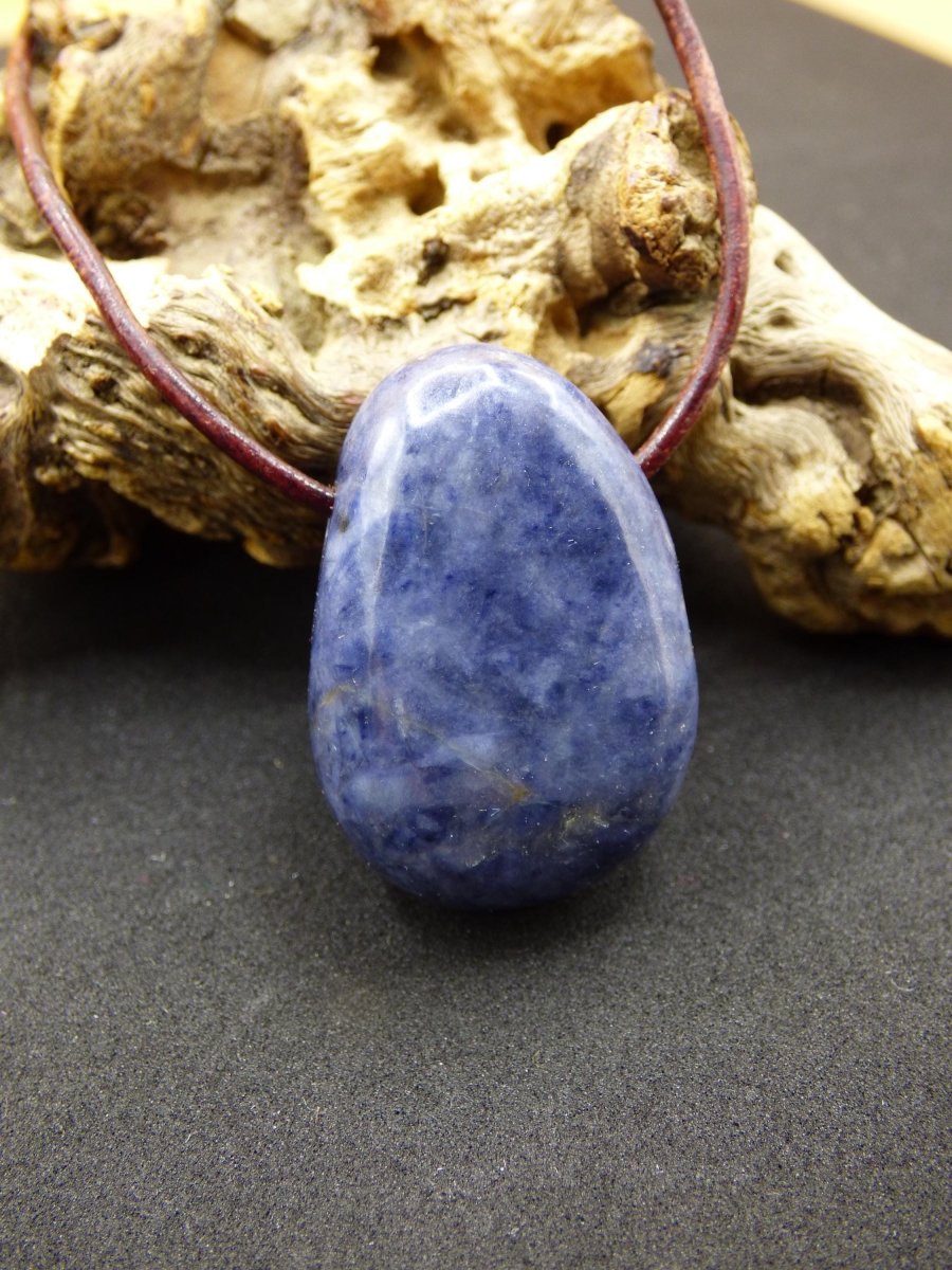 Saphir - Edelstein Kette Heilstein blau Natur Geschenk Mann Frau Er Sie Vater Sohn Mutter Glück Energie Chakra Schutz Rarität Selten Sammler - Art of Nature Berlin