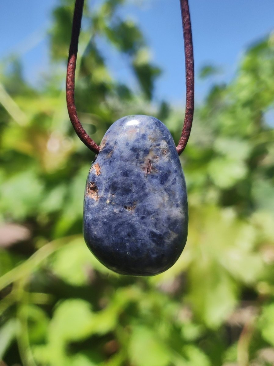 Saphir - Edelstein Kette Heilstein blau Natur Geschenk Mann Frau Er Sie Vater Sohn Mutter Glück Energie Chakra Schutz Rarität Selten Sammler - Art of Nature Berlin