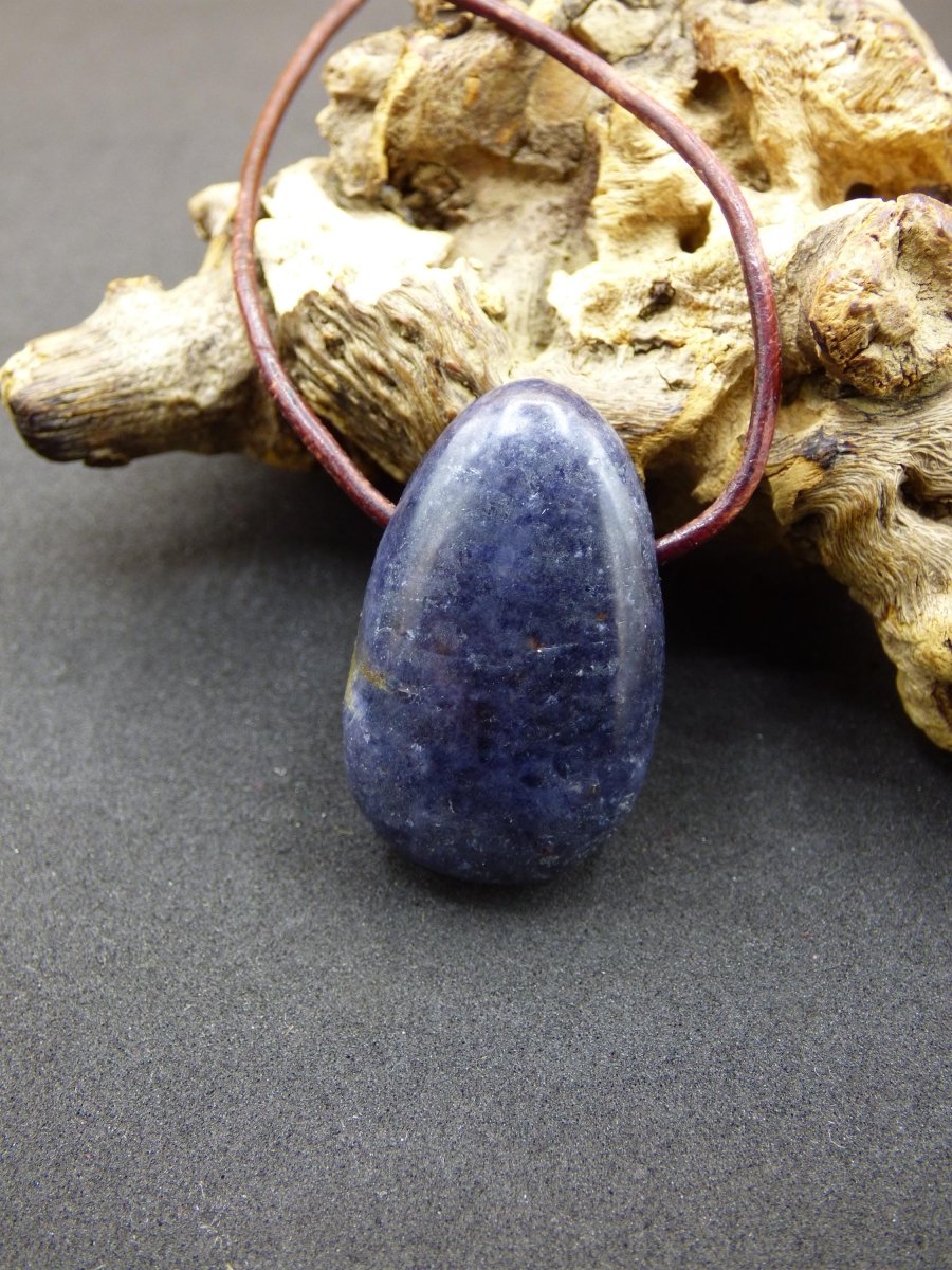 Saphir - Edelstein Kette Heilstein blau Natur Geschenk Mann Frau Er Sie Vater Sohn Mutter Glück Energie Chakra Schutz Rarität Selten Sammler - Art of Nature Berlin