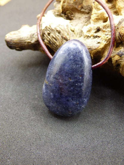 Saphir - Edelstein Kette Heilstein blau Natur Geschenk Mann Frau Er Sie Vater Sohn Mutter Glück Energie Chakra Schutz Rarität Selten Sammler - Art of Nature Berlin