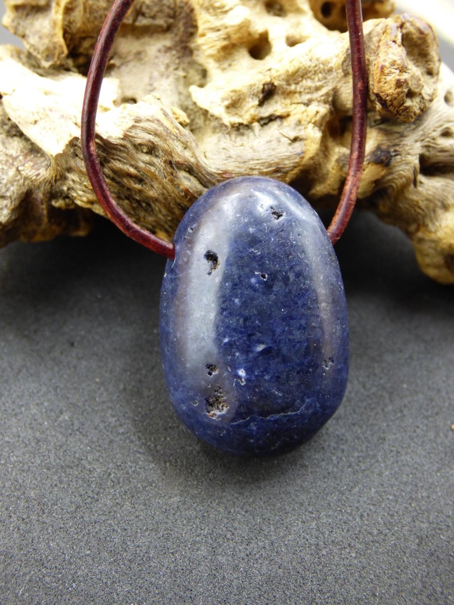 Saphir - Edelstein Kette Heilstein blau Natur Geschenk Mann Frau Er Sie Vater Sohn Mutter Glück Energie Chakra Schutz Rarität Selten Sammler - Art of Nature Berlin