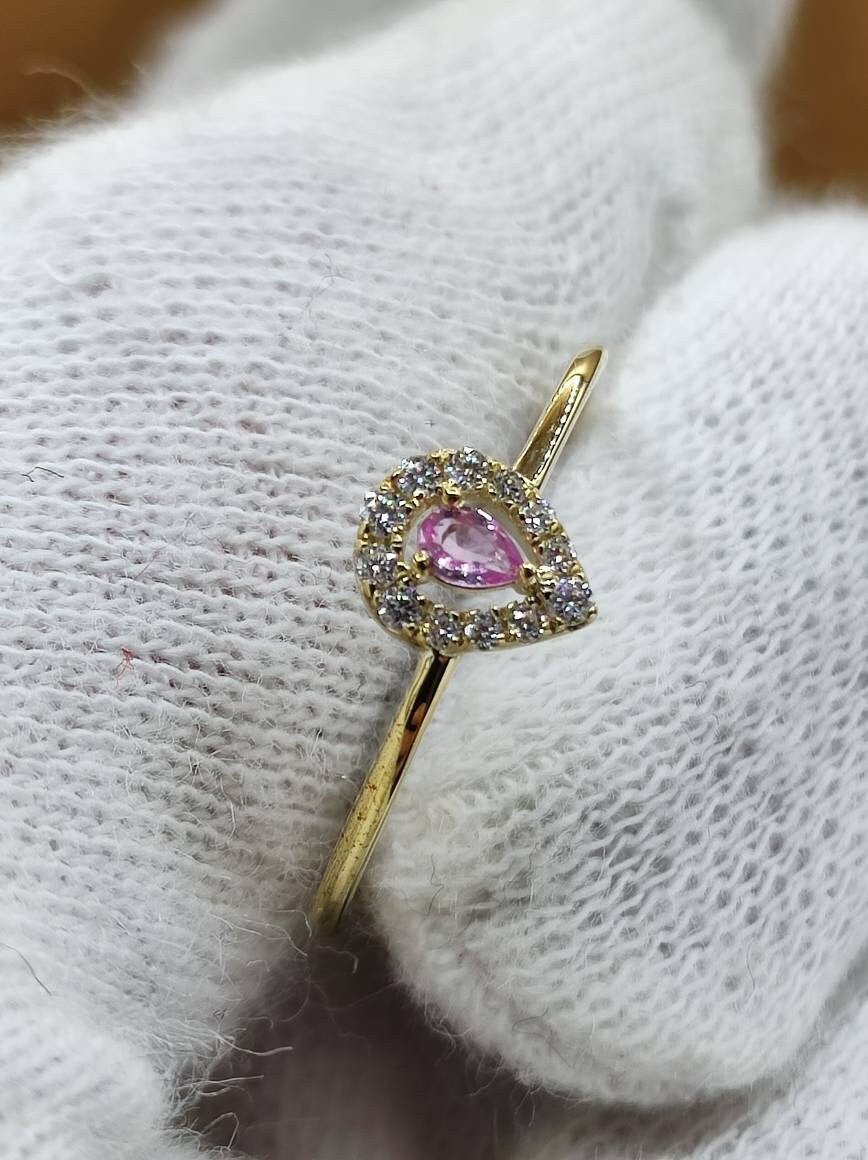 Saphir pink + Brillanten 0,3ct (Diamant) - 375 Gelbgold Ring Größe 17 (54) - Edelstein Heilstein Energie Kraft Frau Ring Schmuck Hochwertig - Art of Nature Berlin