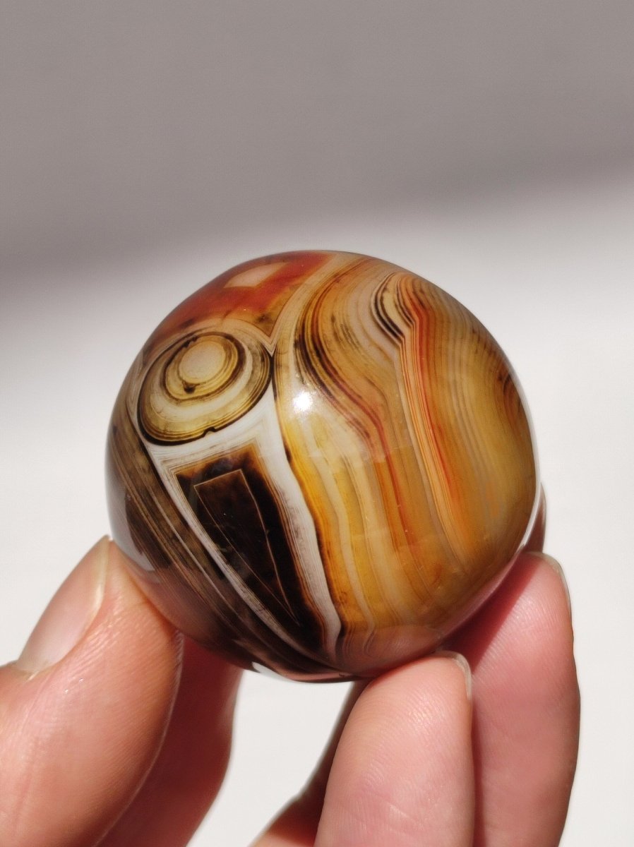 Sardonyx ~ Edelstein Kugel Haus Deko Kristall Heilstein HIPPIE GOA Boho Ethno Psychedelisch schöner Wohnen Geschenk Er Sie Vater Mutter bunt - Art of Nature Berlin