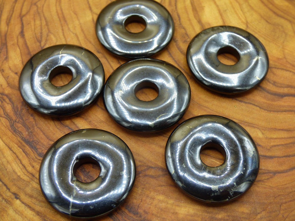 Schungit Shungite ~ Edelstein Kette ~HIPPIE ~GOA ~Boho ~Tibet ~Ethno ~Nature ~Donut ~Schutzsymbol ~Heilstein - Art of Nature Berlin