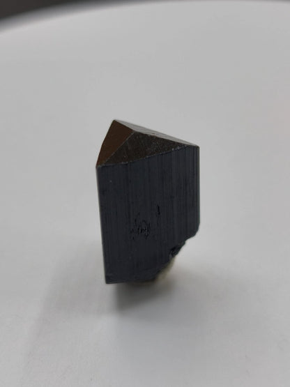 Schwarze Turmalin (Schörl) A Qualität Stufe roh Kristall Sammler Deko Geschenk Mann Frau Heilsteine - Art of Nature Berlin