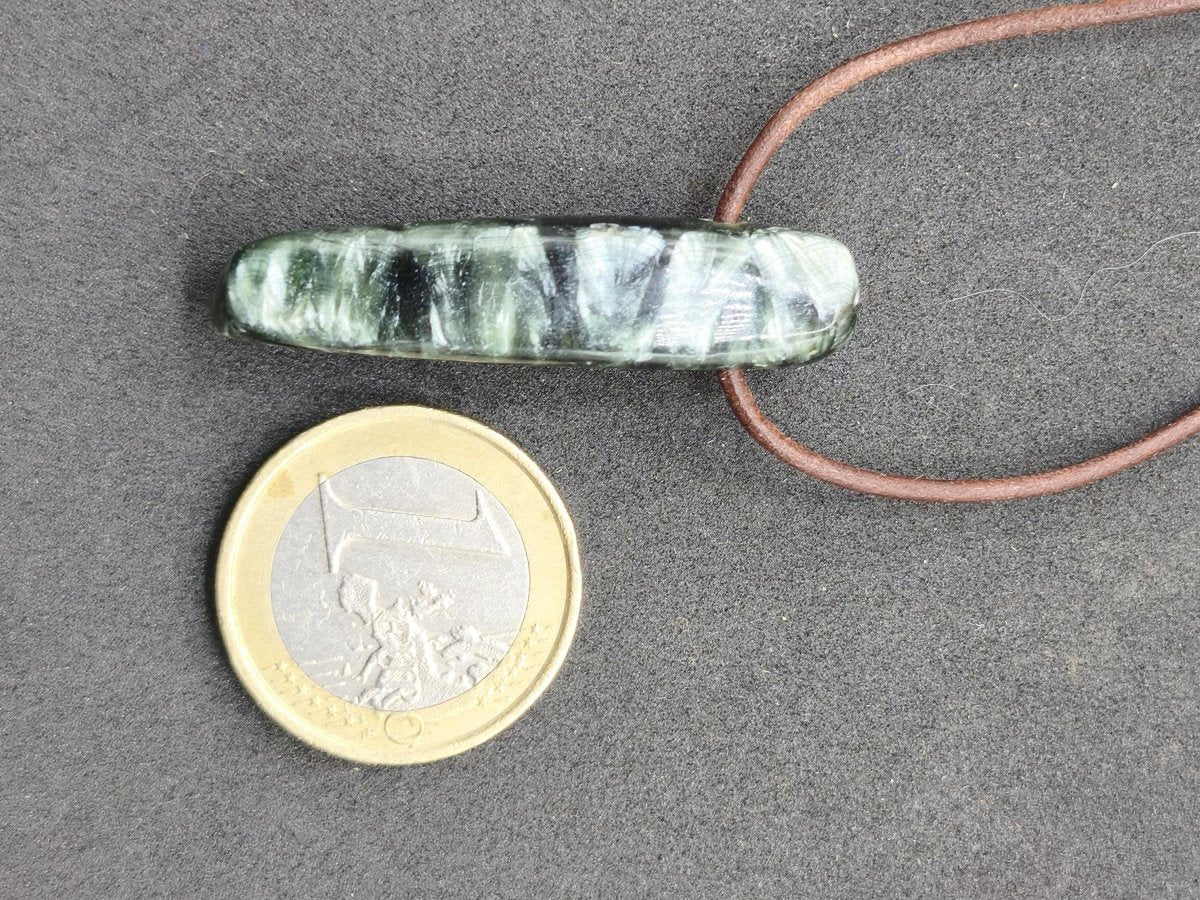 Seraphinit Serafinit A lang Spitze Edelstein Kette grün Natur Heilstein Mann Frau Glück Schutz HIPPIE Boho Kristalle Rarität Geschenk Er Sie - Art of Nature Berlin