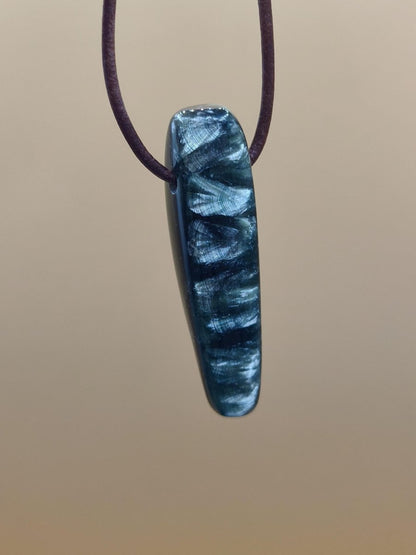 Seraphinit Serafinit A lang Spitze Edelstein Kette grün Natur Heilstein Mann Frau Glück Schutz HIPPIE Boho Kristalle Rarität Geschenk Er Sie - Art of Nature Berlin